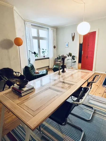 Viel Platz zum Wohlfühlen in dieser 2-Zimmer-Wohnung in Berlin — photo 1